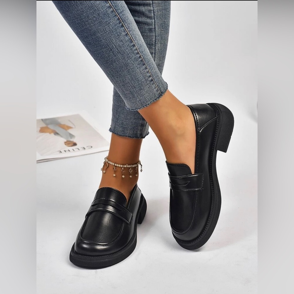 Minimalist Slip On Penny Loafers